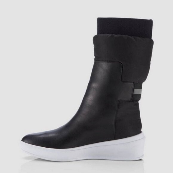 NWOB Under Armour UAS Elevated Leather Winter Boot - Picture 2 of 3